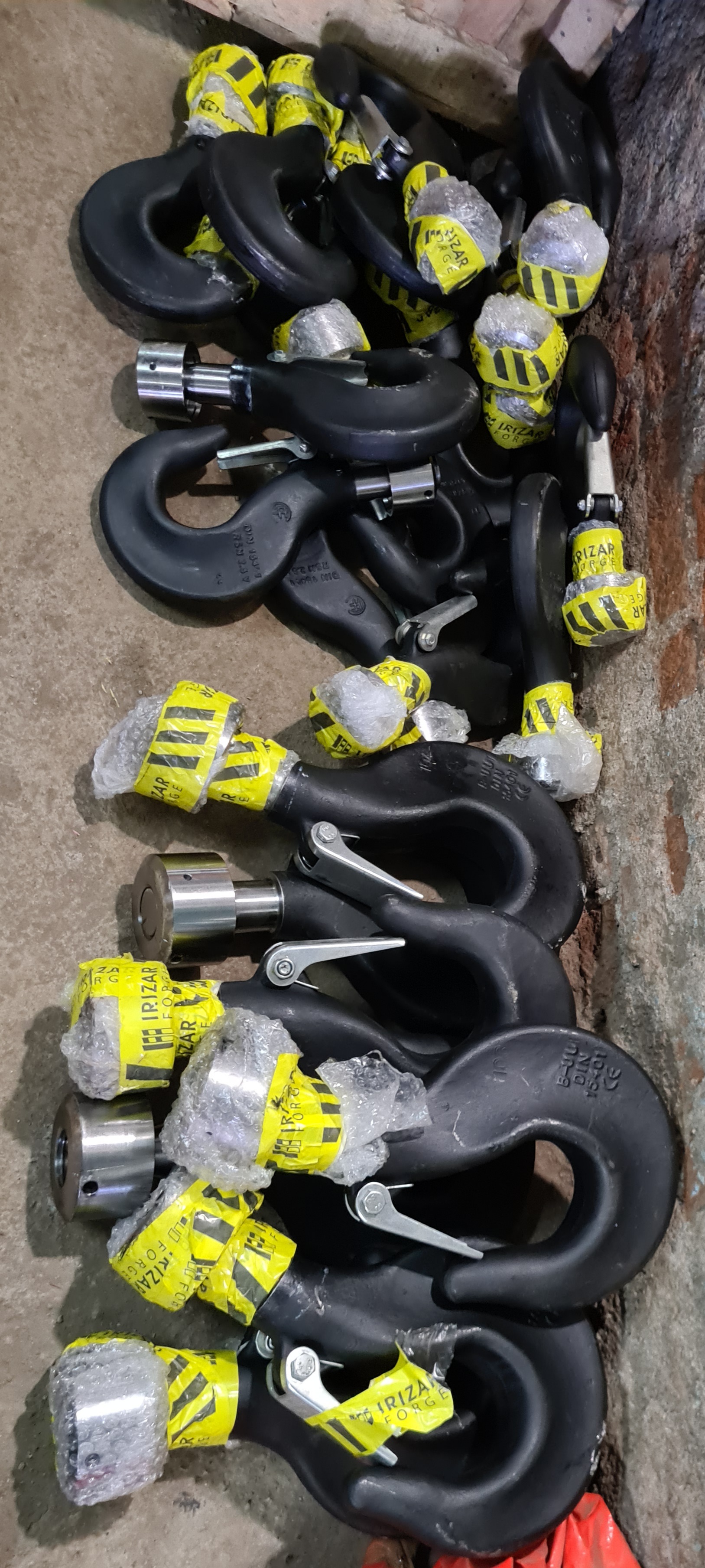 Forged Machined Hooks in Batch